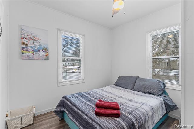 Builiding view four for 1169 Carman, Burton, MI. 48529