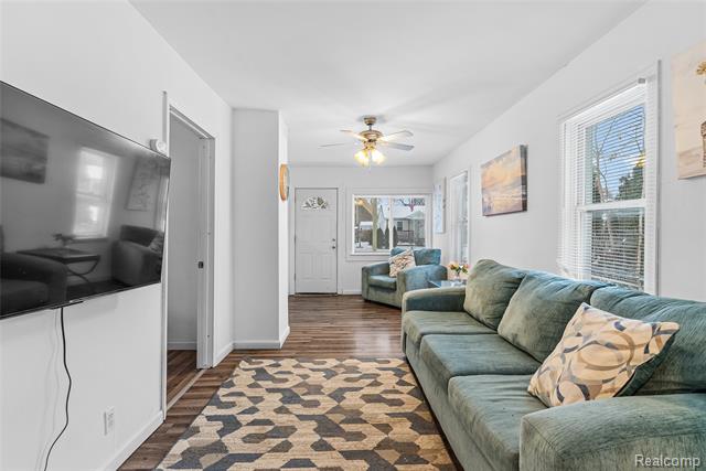 Builiding view one for 1169 Carman, Burton, MI. 48529