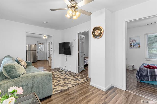 Builiding view three for 1169 Carman, Burton, MI. 48529