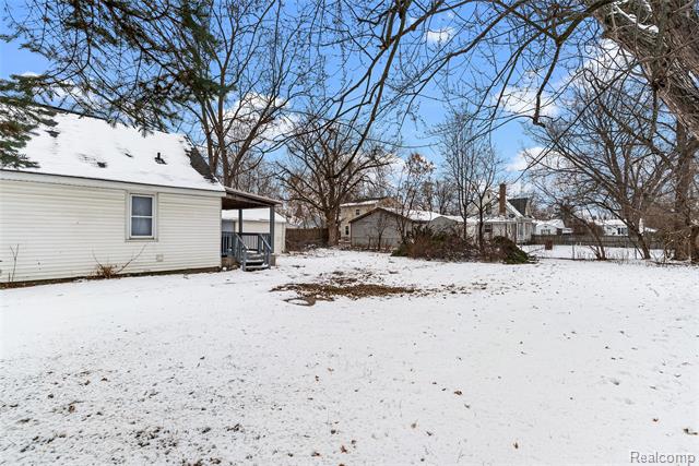 Builiding view twenty for 1169 Carman, Burton, MI. 48529