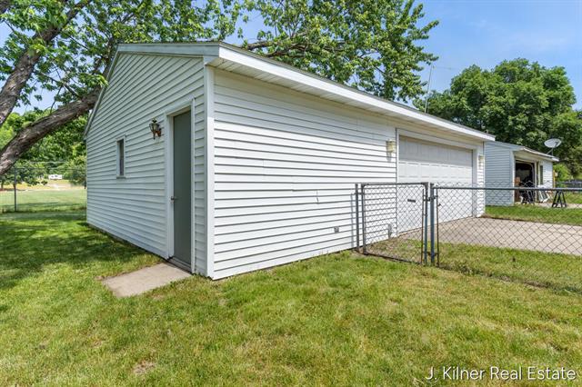 Builiding view twenty eight for 1500 Carol Lynne, Lowell, MI. 49331