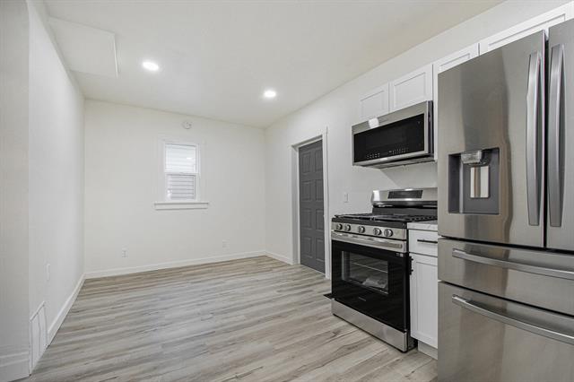 Builiding view eight for 1036 Park, Grand Rapids, MI. 49504