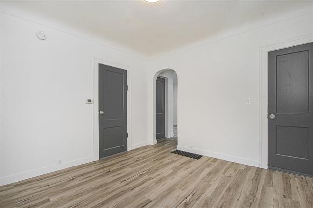 Builiding view six for 1036 Park, Grand Rapids, MI. 49504