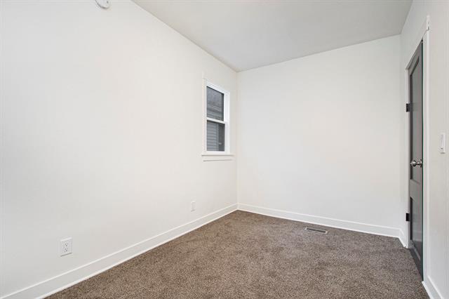 Builiding view twelve for 1036 Park, Grand Rapids, MI. 49504