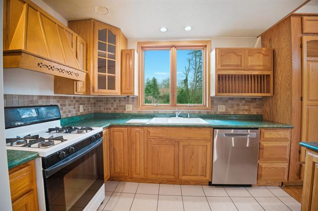 Builiding view eight for 66472 Dolans, Vandalia, MI. 49095