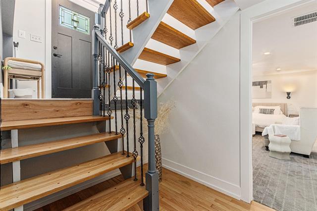 Builiding view twenty one for 819 Michigan, New Buffalo, MI. 49117