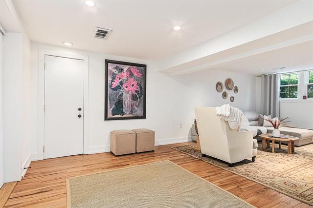 Builiding view twenty for 819 Michigan, New Buffalo, MI. 49117