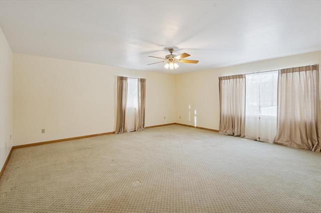 Builiding view eighteen for 100 Long, Marshall, MI. 49068