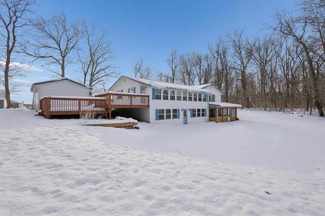 Builiding view thirty four for 100 Long, Marshall, MI. 49068