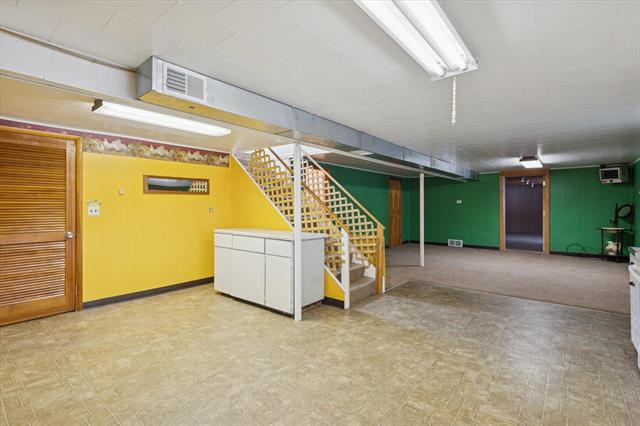 Builiding view twenty nine for 100 Long, Marshall, MI. 49068