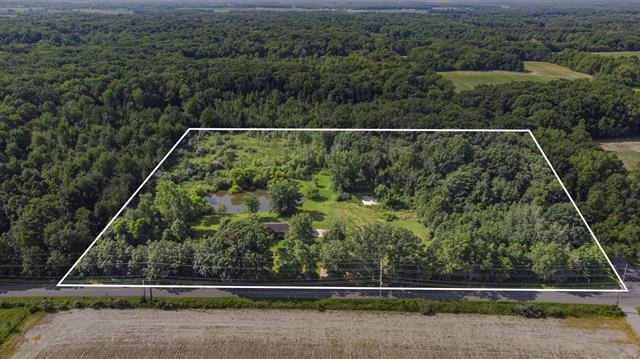 Builiding view fourteen for 7260 East, Three Oaks, MI. 49128