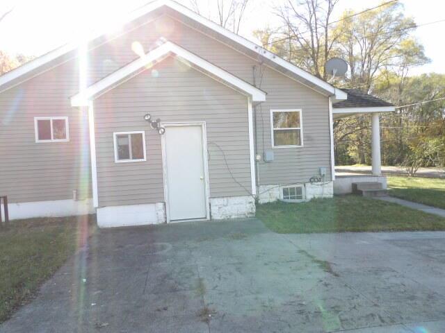 Builiding view twenty for 255 Livingston, Battle Creek, MI. 49014