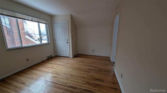 Builiding view six for 18070 Hubbell, Detroit, MI. 48235