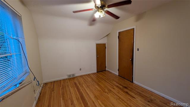 Builiding view two for 18070 Hubbell, Detroit, MI. 48235