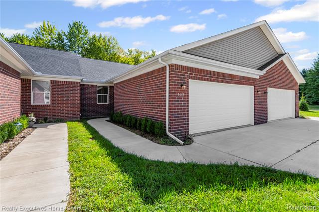 Builiding view one for 303 Hidden Harbor, Marine City, MI. 48039