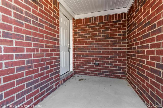 Builiding view two for 303 Hidden Harbor, Marine City, MI. 48039