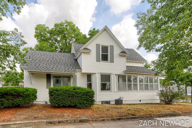 Builiding view one for 430 Washington Avenue, Holland, MI. 49423