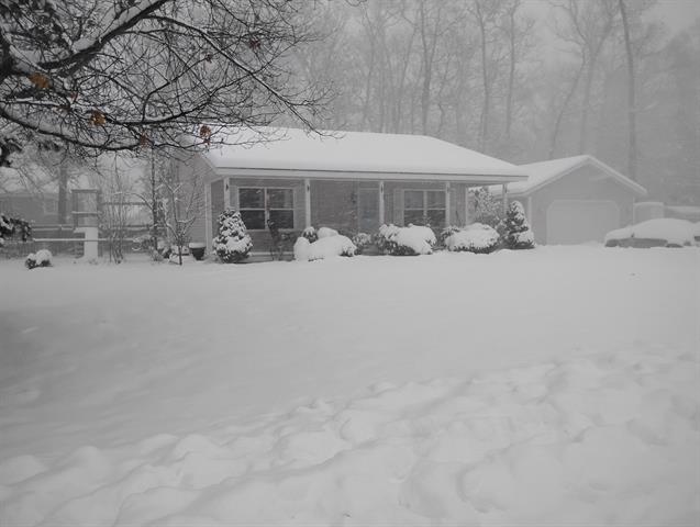 Builiding view two for 1250 Woodridge, Muskegon, MI. 49442