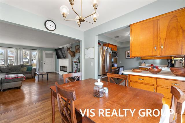 Builiding view fifteen for 5116 Gay, Muskegon, MI. 49441