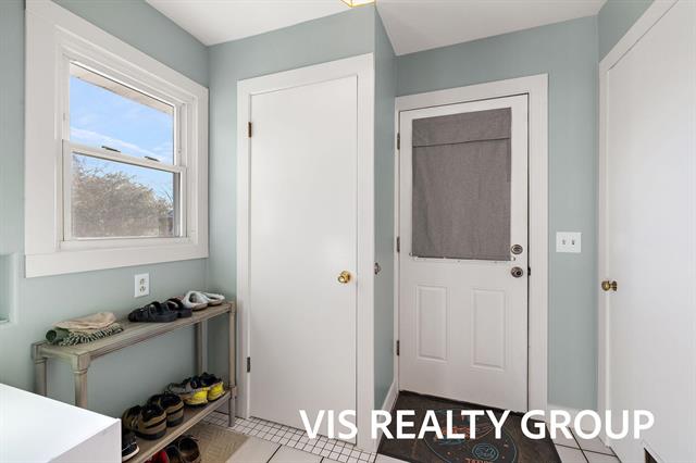 Builiding view seventeen for 5116 Gay, Muskegon, MI. 49441