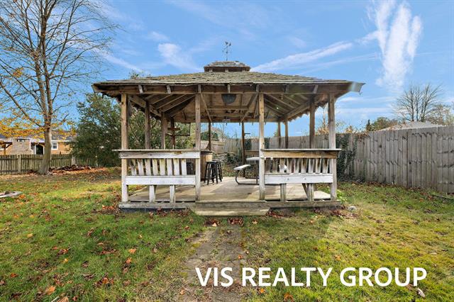 Builiding view six for 5116 Gay, Muskegon, MI. 49441