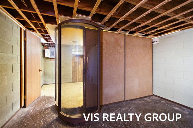 Builiding view thirty five for 5116 Gay, Muskegon, MI. 49441