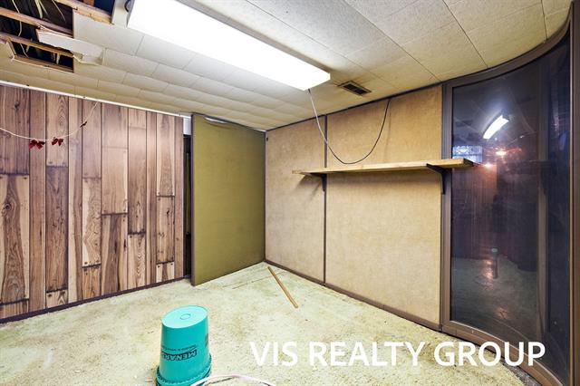 Builiding view thirty six for 5116 Gay, Muskegon, MI. 49441