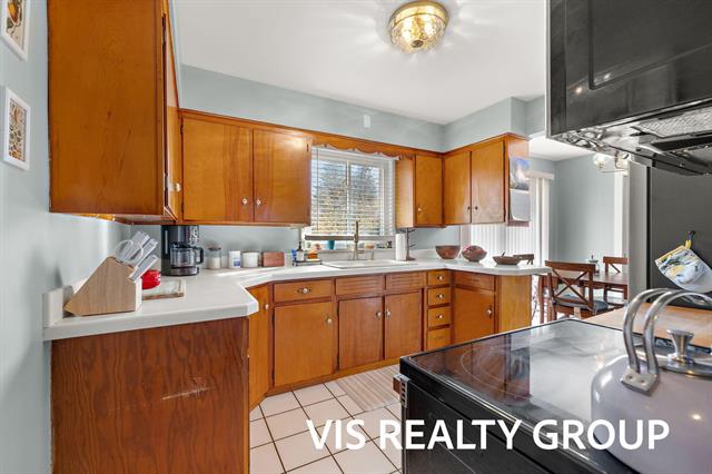 Builiding view twenty for 5116 Gay, Muskegon, MI. 49441