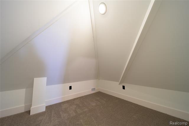 Builiding view forty three for 1583 Cadillac, Detroit, MI. 48214