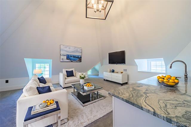 Builiding view forty for 1583 Cadillac, Detroit, MI. 48214