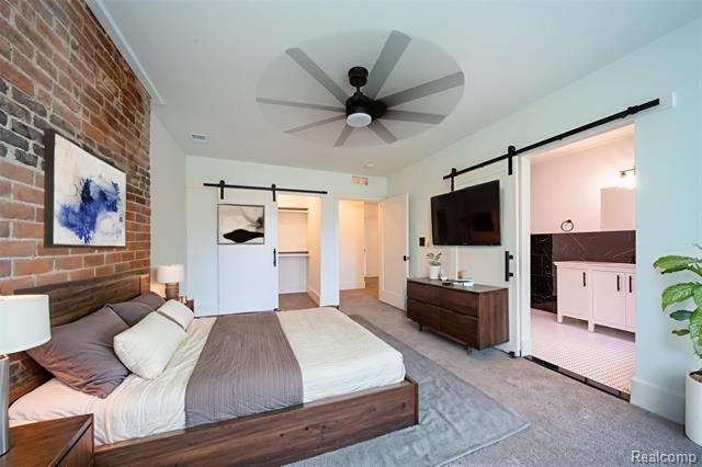 Builiding view sixteen for 1583 Cadillac, Detroit, MI. 48214