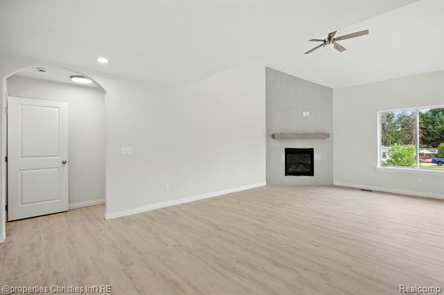 Builiding view fifteen for 3202 Roma, Wixom, MI. 48393