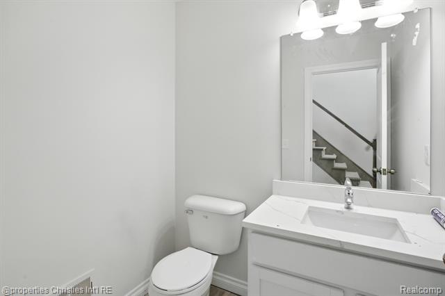 Builiding view thirteen for 3202 Roma, Wixom, MI. 48393