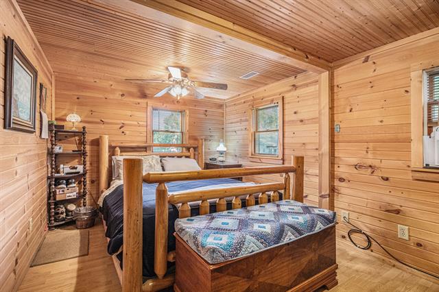 Builiding view fifteen for 53027 Twin Lakes, Dowagiac, MI. 49047