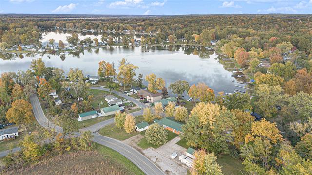 Builiding view four for 53027 Twin Lakes, Dowagiac, MI. 49047