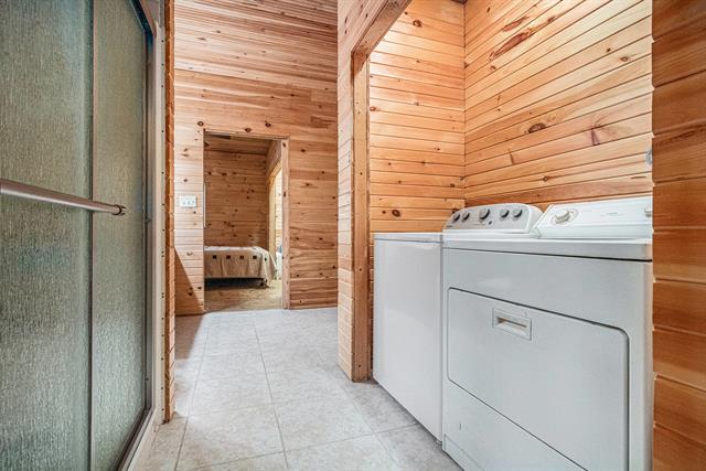 Builiding view fourteen for 53027 Twin Lakes, Dowagiac, MI. 49047