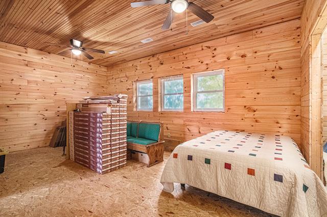 Builiding view nineteen for 53027 Twin Lakes, Dowagiac, MI. 49047