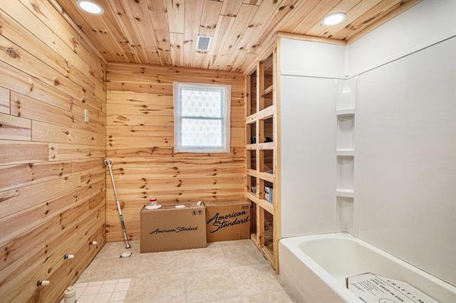 Builiding view seventeen for 53027 Twin Lakes, Dowagiac, MI. 49047