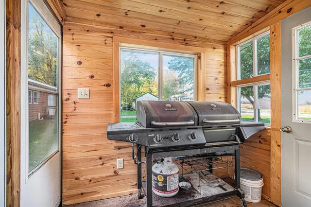 Builiding view twelve for 53027 Twin Lakes, Dowagiac, MI. 49047