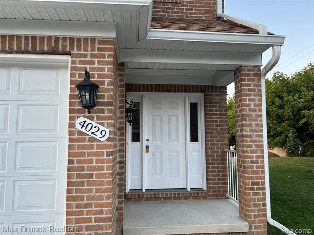 front view for 4029 Alia Drive, Warren, Mi. 48092