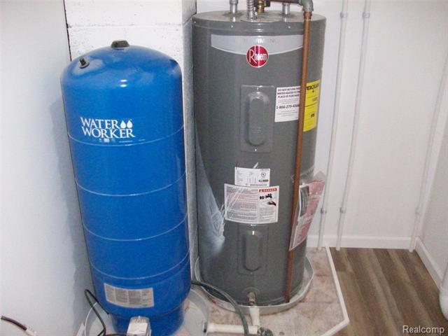 Builiding view twenty nine for 3454 Eastdale, Flint, MI. 48506