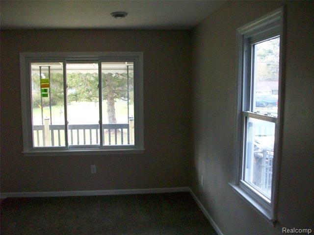 Builiding view twenty one for 3454 Eastdale, Flint, MI. 48506