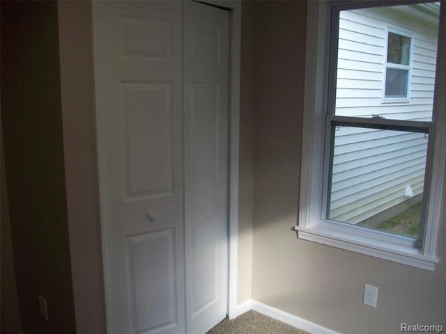 Builiding view twenty seven for 3454 Eastdale, Flint, MI. 48506