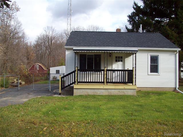 front view for 3454 Eastdale Drive, Flint, Mi. 48506