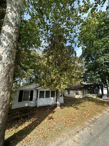 Builiding view five for 12940 Cleland, Wayland, MI. 49348