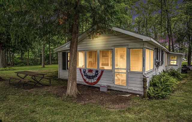 Builiding view one for 12940 Cleland, Wayland, MI. 49348