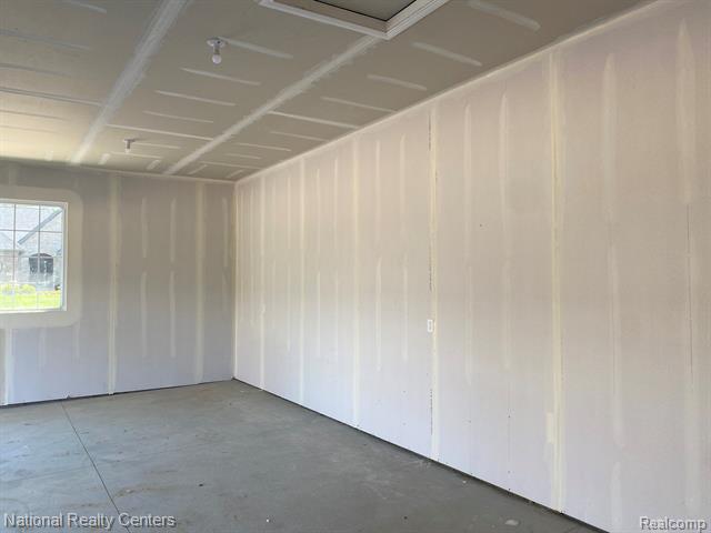 Builiding view nineteen for 53195 Woodland, New Baltimore, MI. 48047