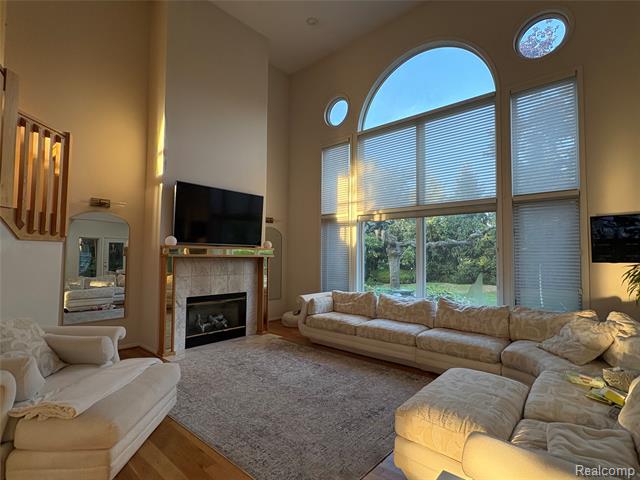 Builiding view nine for 3835 Ranya, Commerce Township, MI. 48382