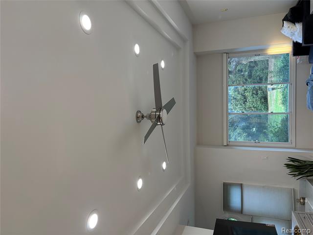 Builiding view twenty two for 3835 Ranya, Commerce Township, MI. 48382