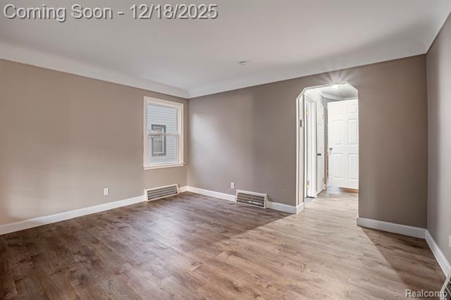 Builiding view six for 12080 Heyden, Detroit, MI. 48228